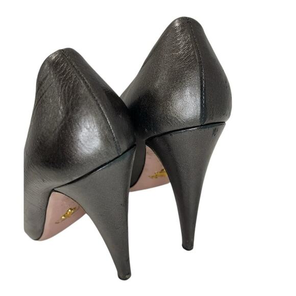 Prada Womens Size 38.5 US 7.5 Leather Heels Gunmetal Peep Hole Toe Made in Italy - Picture 4 of 16